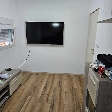 Apartment Oki *
